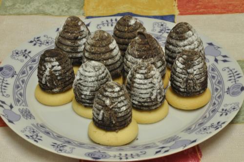 Vosí  hnízda  s krémem – Snadné recept z Česko kuchyně, hotový za 30 - 45 minut